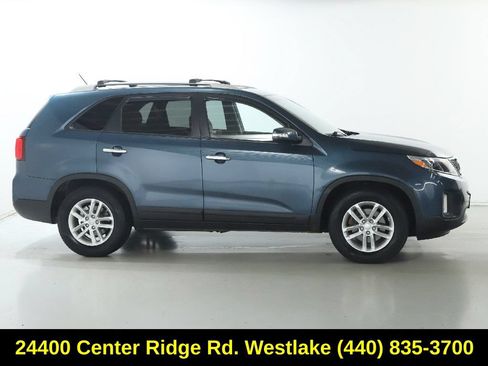 Used 2015 Kia Sorento LX FWD image 11