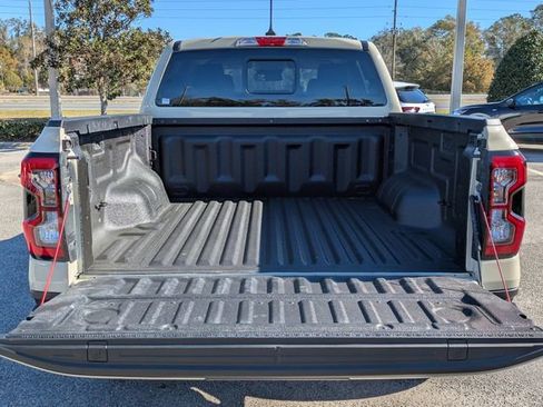 New 2025 Ford Ranger Lariat w/ Black Appearance Package RWD image 13