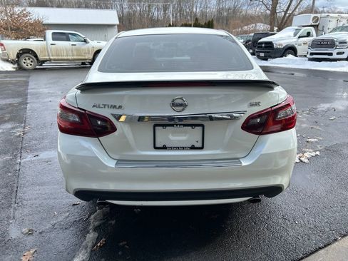 Used 2017 Nissan Altima 2.5 SR w/ Midnight Edition Package image 5