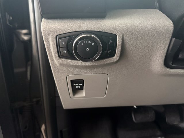 Used 2017 Ford F150 XL w/ Equipment Group 101A Mid AWD/4WD image 13