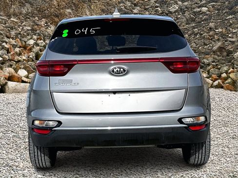 Used 2022 Kia Sportage LX image 4