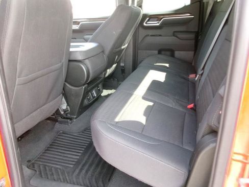 Used 2025 GMC Sierra 1500 Elevation AWD/4WD image 9