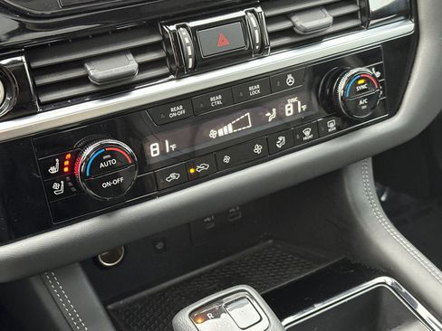 Used 2023 Nissan Pathfinder Platinum w/ Cargo Package image 22