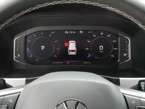 Certified 2023 Volkswagen Atlas Cross Sport SE image 21