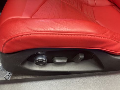Used 2023 Chevrolet Corvette Stingray Preferred Conv w/ Z51 Performance Package RWD image 13