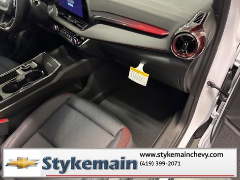 New 2026 Chevrolet Equinox RS image 24