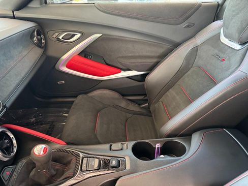 Used 2024 Chevrolet Camaro ZL1 RWD image 10