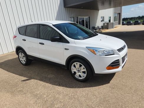 Used 2016 Ford Escape S FWD image 2