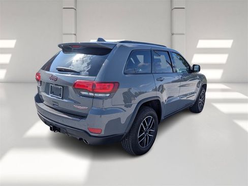 Used 2021 Jeep Grand Cherokee Trailhawk image 4