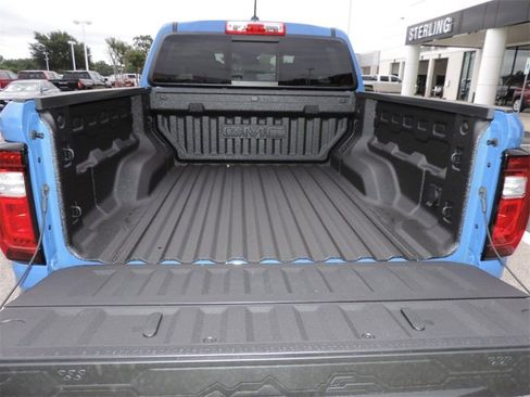 New 2025 GMC Canyon Elevation w/ Convenience Package image 14