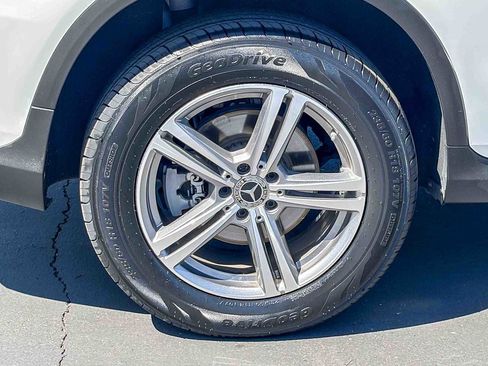 Used 2022 Mercedes-Benz GLC 300 4MATIC image 10