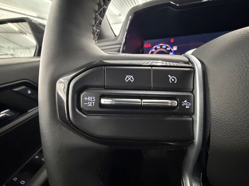 Used 2024 Chevrolet Colorado LT w/ LT Convenience Package III image 17