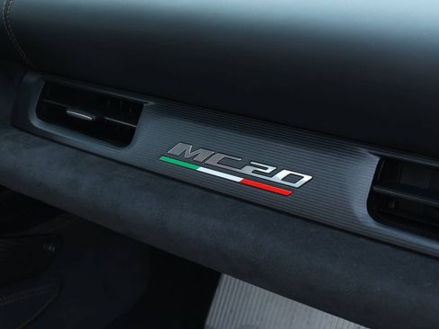 Used 2024 Maserati MC20 Cielo image 29