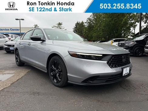 Used 2025 Honda Accord SE image 1