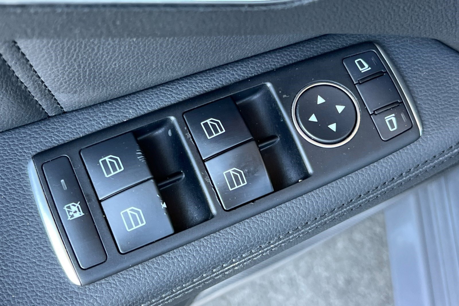 Used 2012 Mercedes-Benz E 350 Sedan image 13