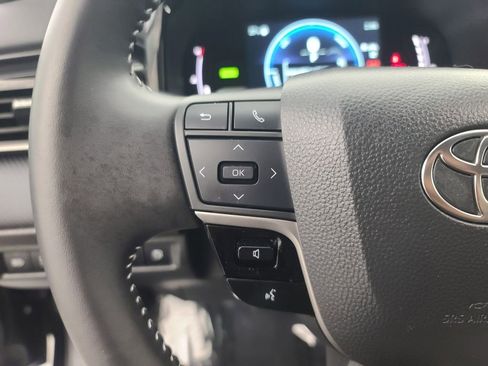 Used 2025 Toyota Camry SE image 26