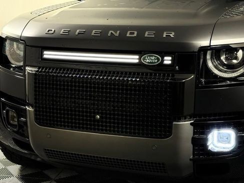 Used 2025 Land Rover Defender 130 Outbound AWD/4WD image 12
