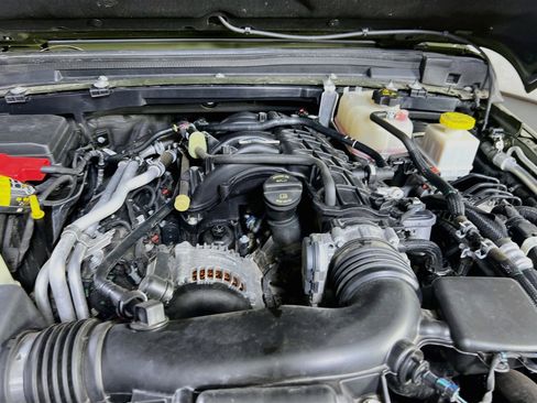 Used 2023 Jeep Gladiator Willys image 29