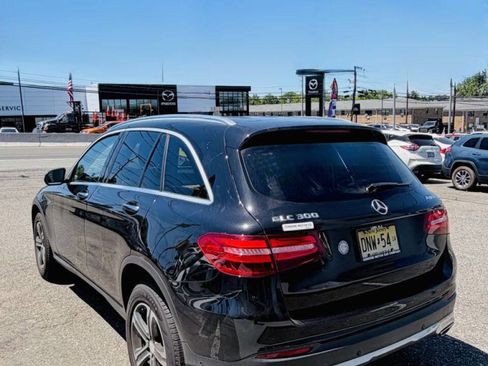 Used 2016 Mercedes-Benz GLC 300 4MATIC w/ Driver Assistance Package image 9