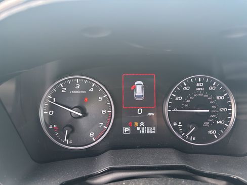 Used 2025 Subaru Outback Premium w/ Popular Package #1A image 11