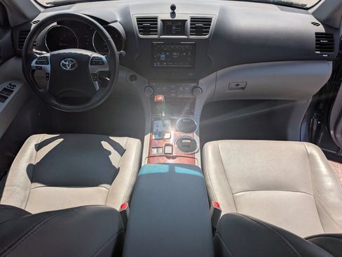 Used 2012 Toyota Highlander Limited w/ Tow Pkg FWD image 27