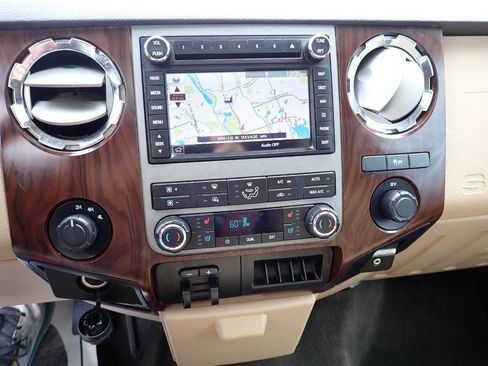 Used 2011 Ford F250 Lariat w/ Lariat Ultimate Pkg AWD/4WD image 10