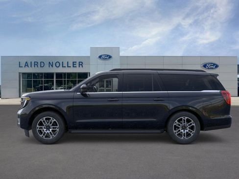 New 2025 Ford Expedition Max Active image 3