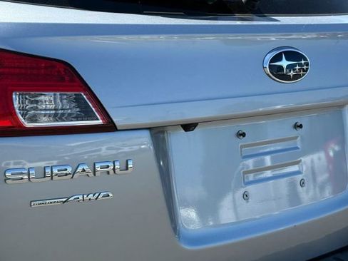 Used 2014 Subaru Outback 2.5i Limited AWD/4WD image 12