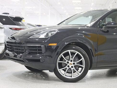 Used 2019 Porsche Cayenne image 2