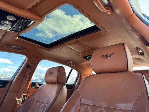 Used 2011 Bentley Flying Spur Flying Spur Speed image 21