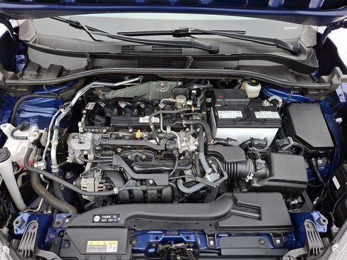 Used 2023 Toyota Corolla Cross LE image 27