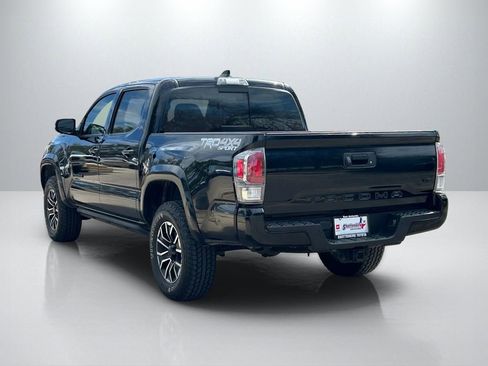 Used 2021 Toyota Tacoma TRD Sport w/ Technology Package image 7