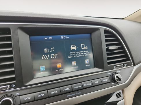 Used 2017 Hyundai Elantra Value Edition FWD image 15