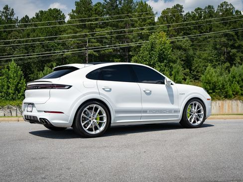 Used 2024 Porsche Cayenne S AWD/4WD image 20