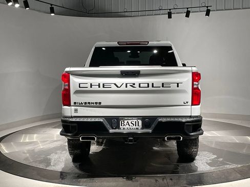 Used 2023 Chevrolet Silverado 1500 LT Trail Boss w/ LPO, Dark Essentials Package image 12