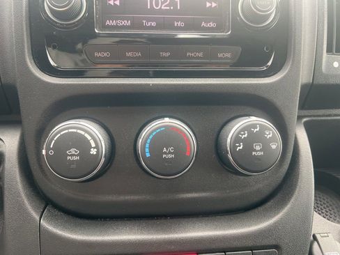 Used 2021 RAM ProMaster 2500 w/ Convenience Group image 20