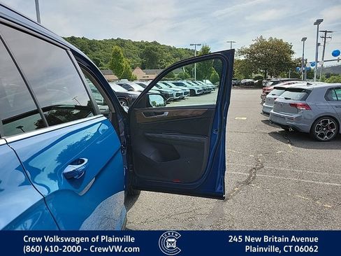 New 2026 Volkswagen Atlas SE image 40