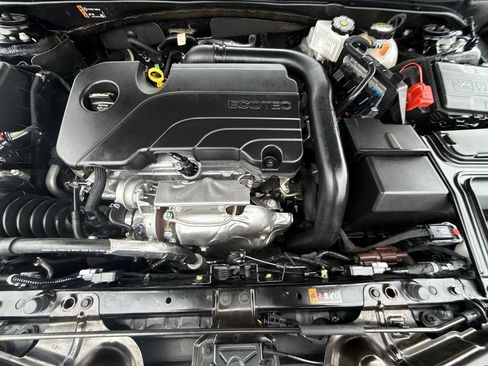 Used 2025 Chevrolet Malibu LT image 27