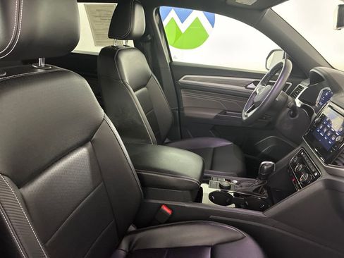 Used 2022 Volkswagen Atlas Cross Sport SE AWD/4WD image 29