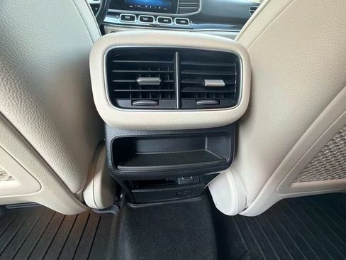 Used 2021 Mercedes-Benz GLE 350 4MATIC image 16