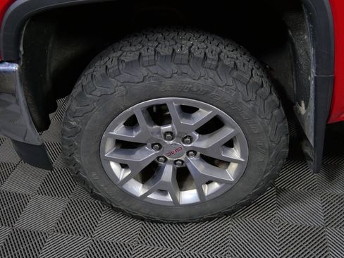 Used 2018 GMC Sierra 1500 SLT w/ SLT Premium Package AWD/4WD image 7
