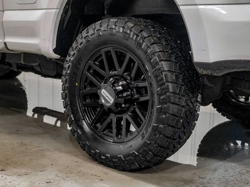 Used 2022 Ford F250 XLT w/ Black Appearance Package AWD/4WD image 61