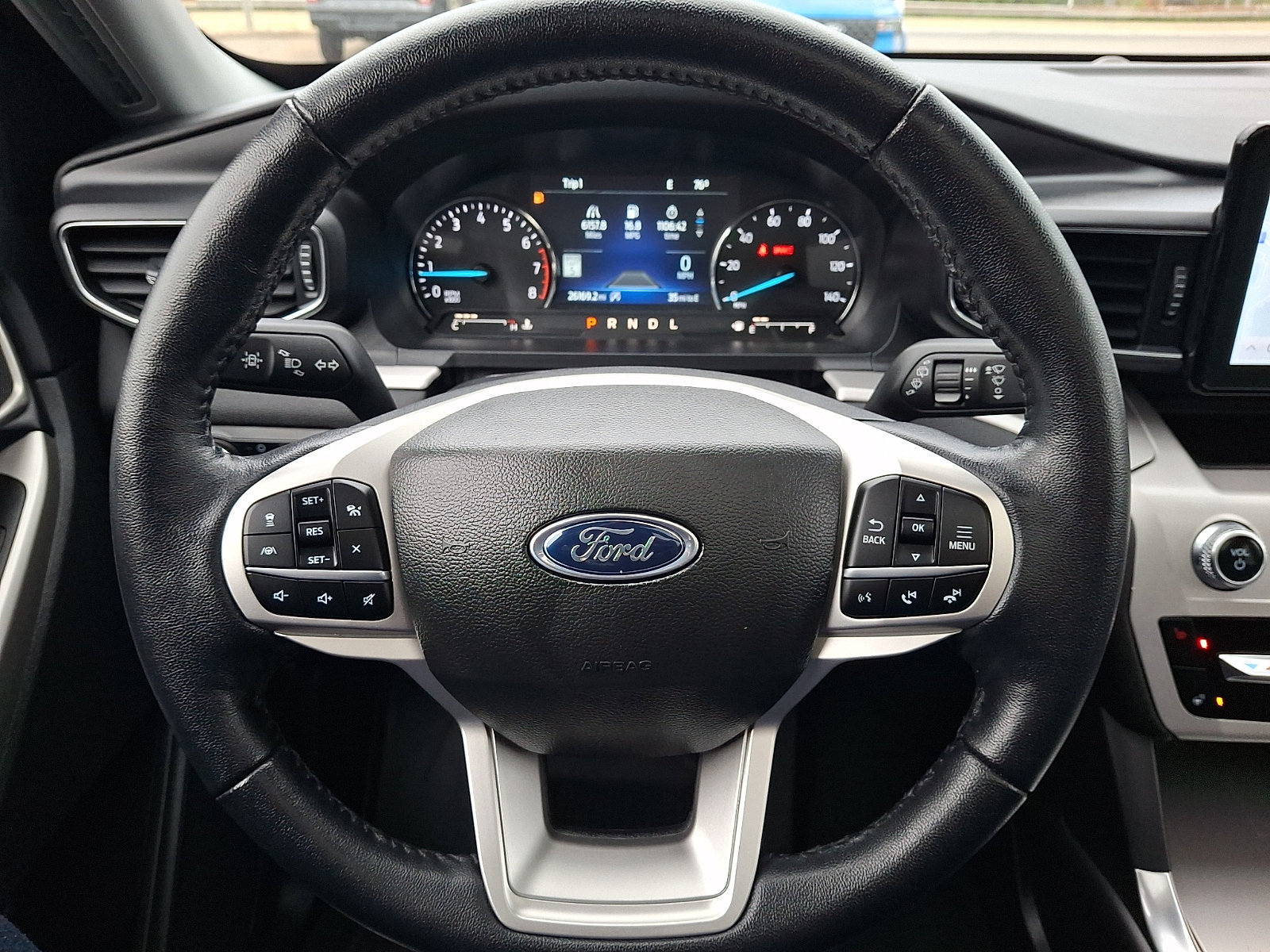 Used 2023 Ford Explorer XLT w/ Equipment Group 202A AWD/4WD image 20