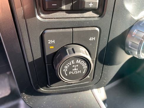Used 2022 Ford F150 XLT w/ Equipment Group 302A High AWD/4WD image 18