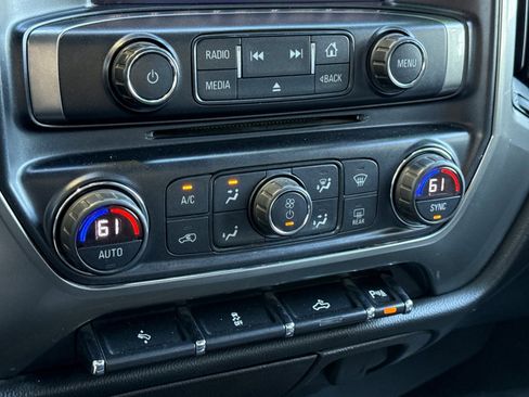Used 2018 Chevrolet Silverado 1500 LT w/ All Star Edition AWD/4WD image 19