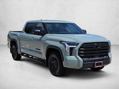 Used 2026 Toyota Tundra SR5 w/ SR5 Premium Package AWD/4WD image 3