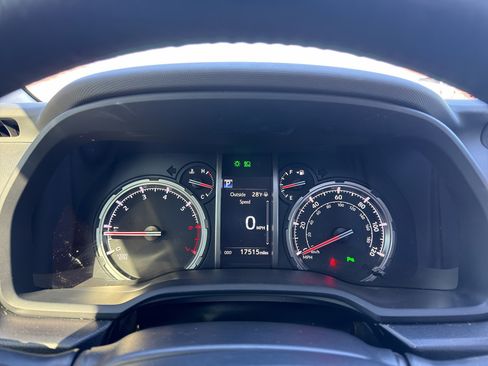 Used 2024 Toyota 4Runner Limited image 17