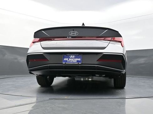 New 2026 Hyundai Elantra SEL Sport Premium FWD image 35