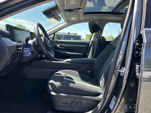 New 2026 Hyundai Sonata SEL FWD image 7