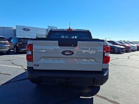 New 2025 Ford Maverick Lariat image 6